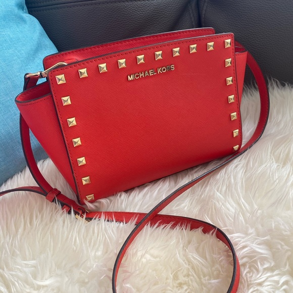 Women’s designer handbags - Picture 4 of 8